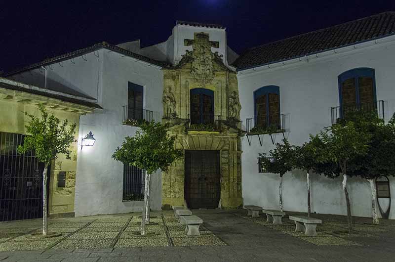 Córdoba 242 - palacio de Viana - imagen nocturna.jpg